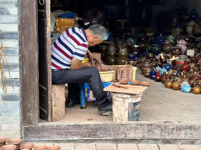扇舞陶韵，布织荣光——东南大学学子暑期社会实践探寻荣昌非遗