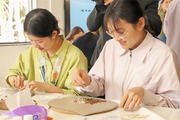 春风有信 当AI遇上东南大学樱花教室_fororder_东大05