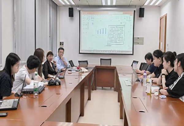 澳门大学举办“健康与社会发展”专家学术对话